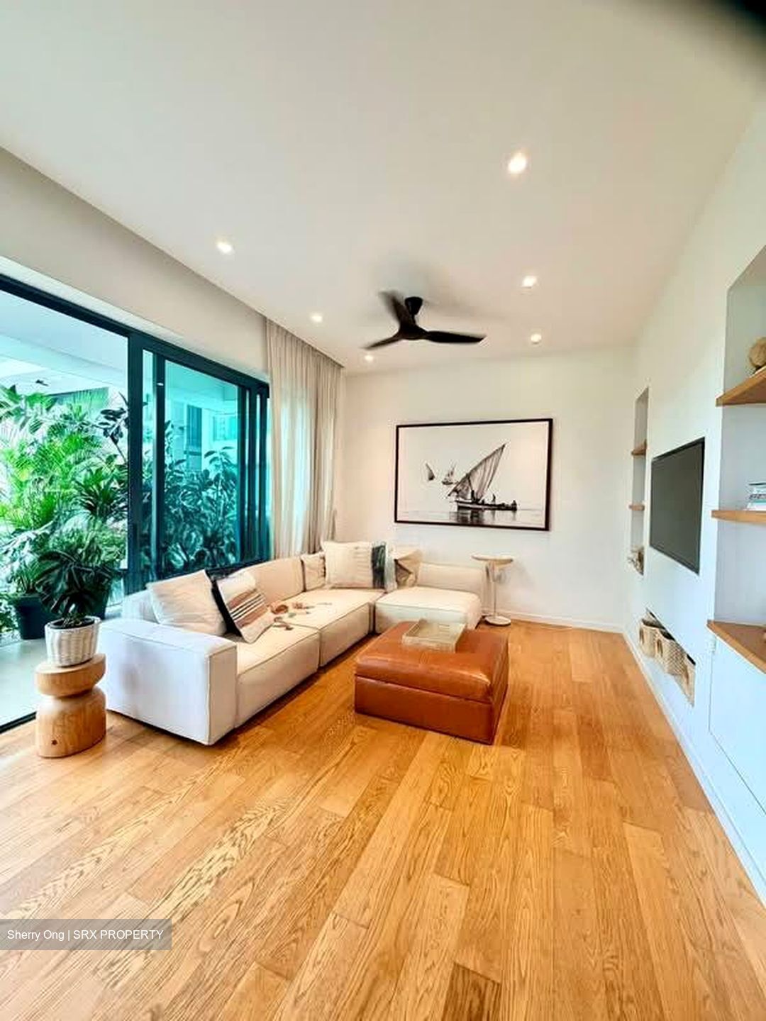 Duet (D10), Condominium #527443891